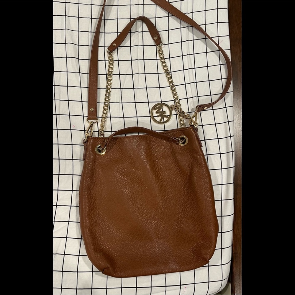 Micheal Kors purse